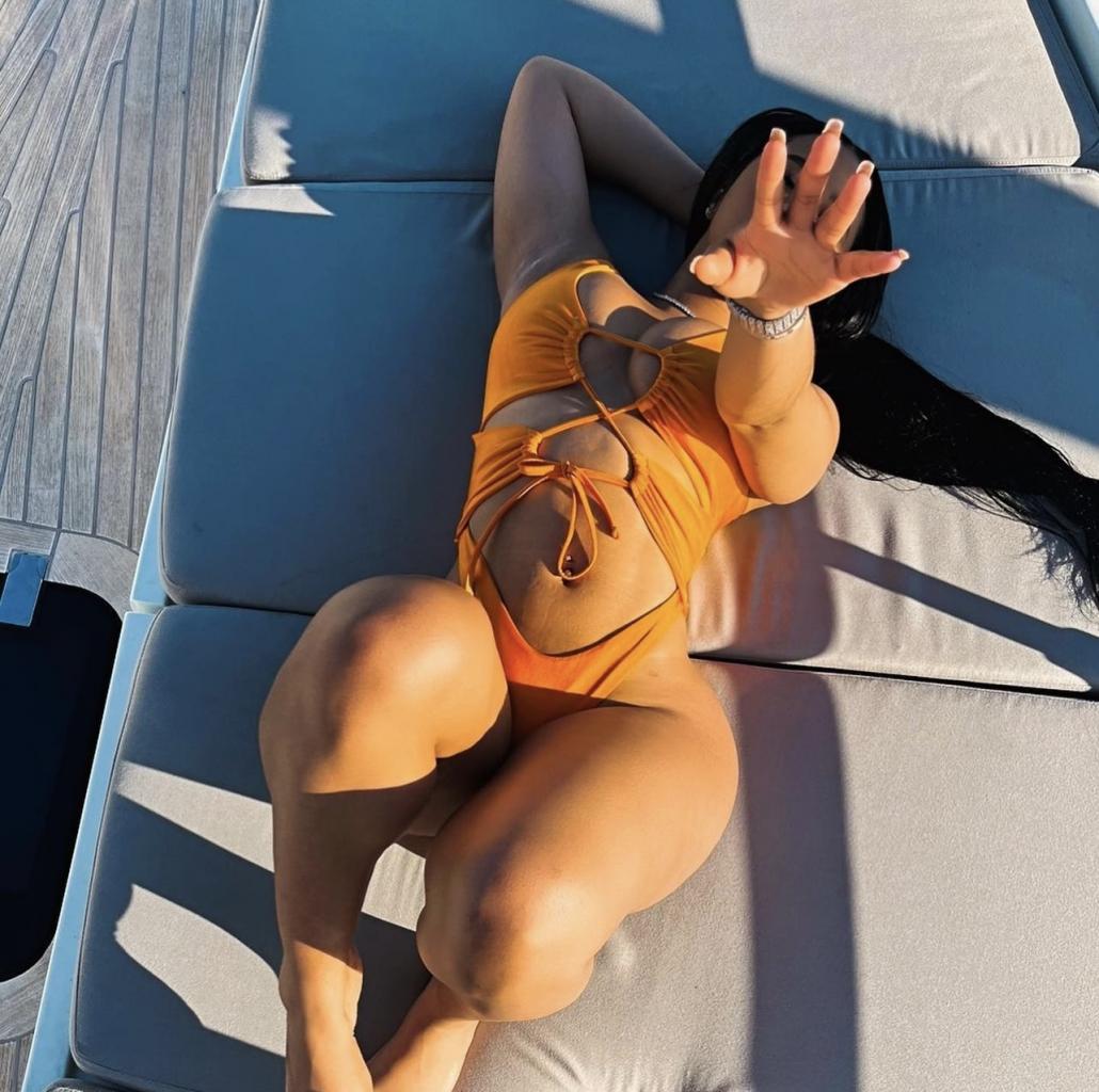 641594090: Chica busca chico en Murcia