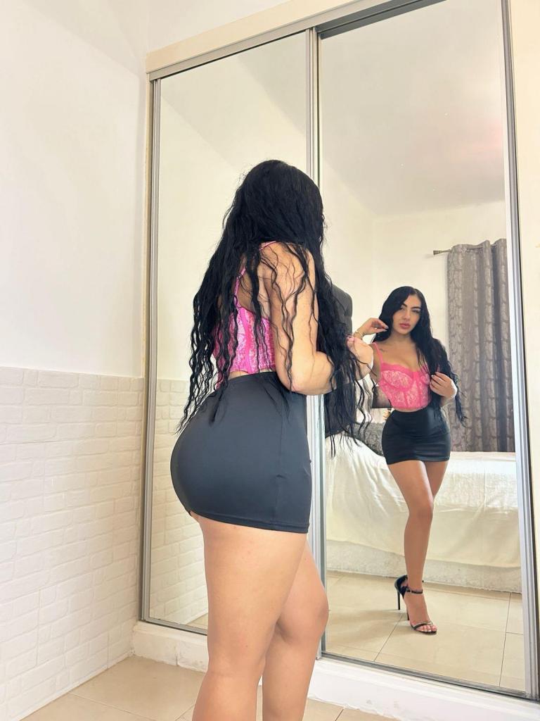 657629786: Chica busca chico en Zaragoza