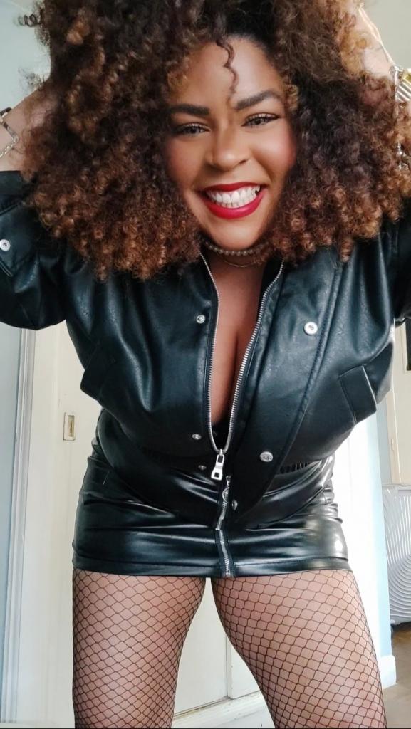 Chica busca chico en La Coruña: 