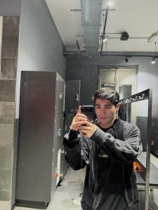 692543750: Chico busca chica en Barcelona