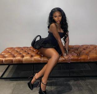 622887740: Chica busca chico en Gerona