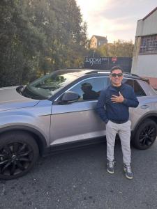 666982104: Chico busca chica en La Coruña