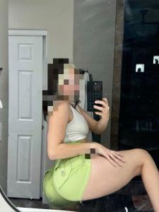 699855359: Chica busca chico en Tarragona