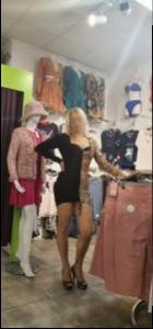 657697397: Chica busca chico en Málaga