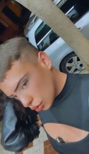 684365216: Chico busca chica en Málaga