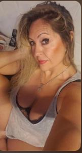 623700444: Chica busca chico en Valencia