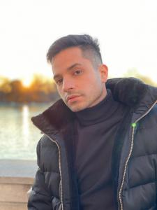 673436427: Chico busca chica en Granada