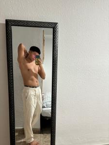 623464165: Chico busca chica en Valencia