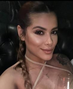 654353903: Chica busca chico en Ibiza