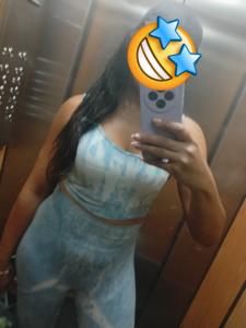 606854810: Chica busca chico en Madrid