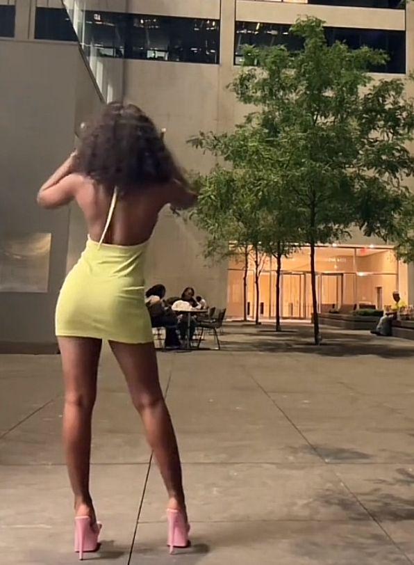 Chica busca chico en Orense: 