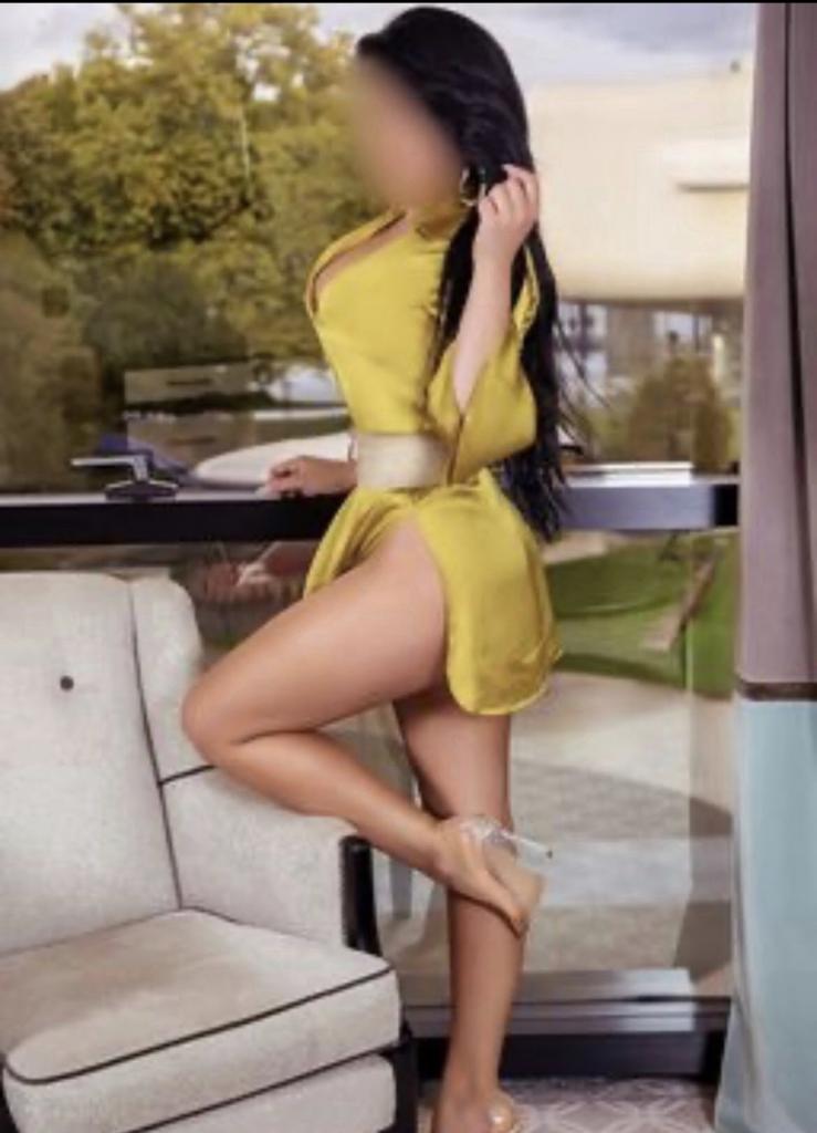 644673241: Chica busca chico en Orense