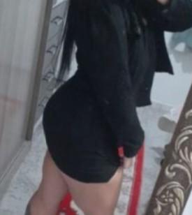 605780956: Chica busca chico en Cáceres