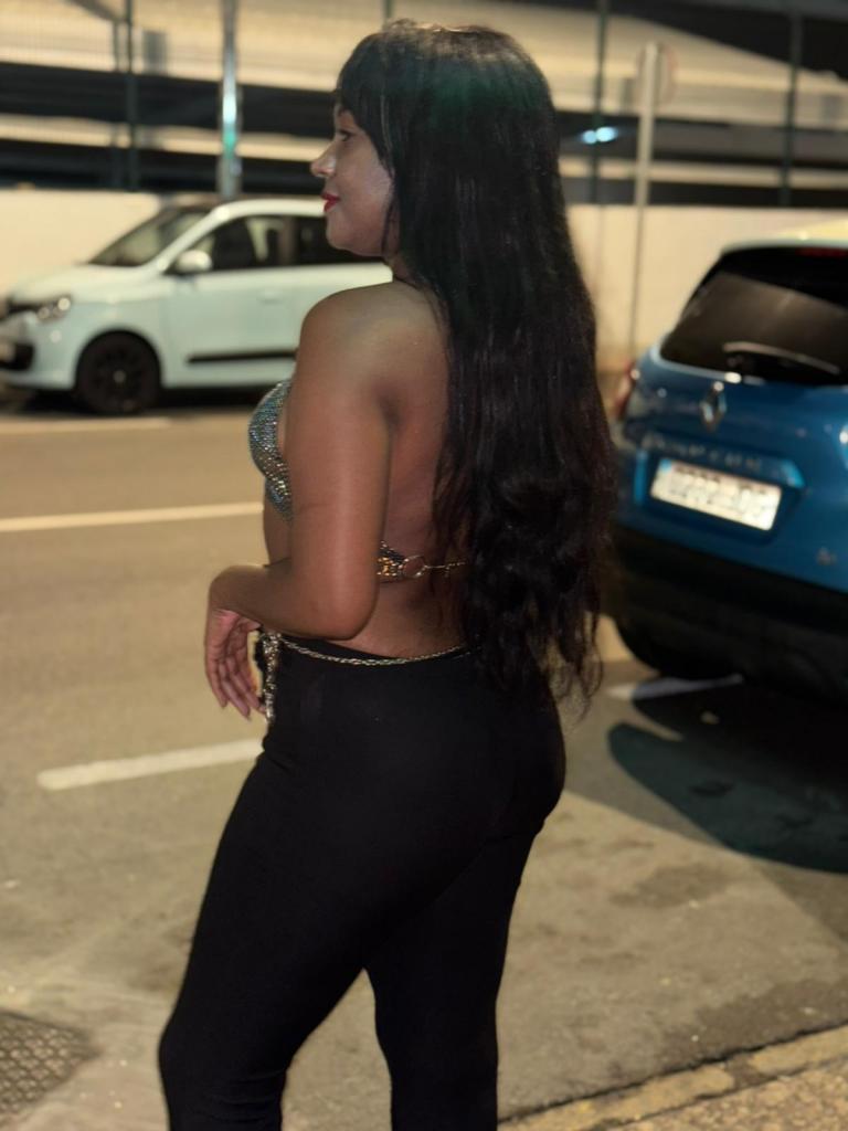 641986631: Chica busca chico en Madrid