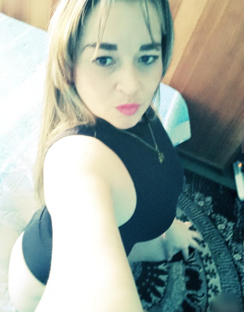 632398051: Chica busca chico en Navarra