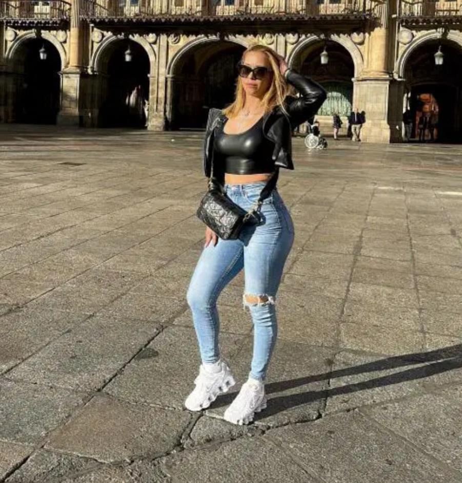 Chica busca chico en La Coruña: 