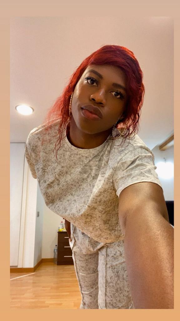 672699132: Transexual en Barcelona