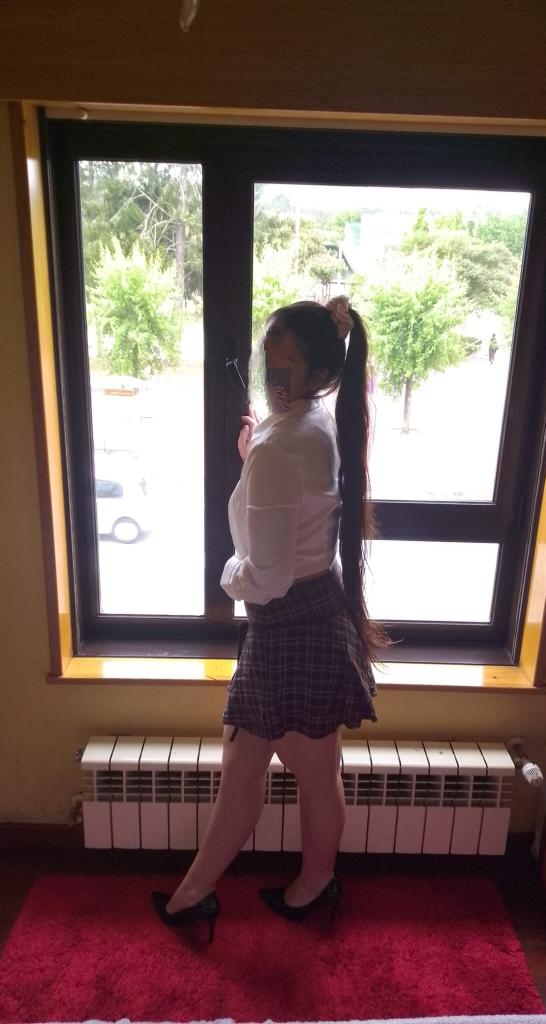 625273835: Chica busca chico en La Coruña