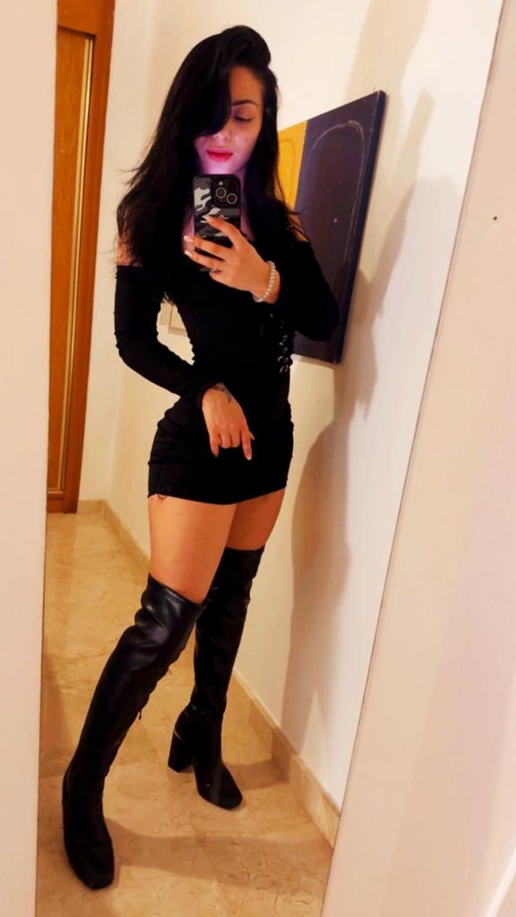 Chica busca chico en Menorca: 