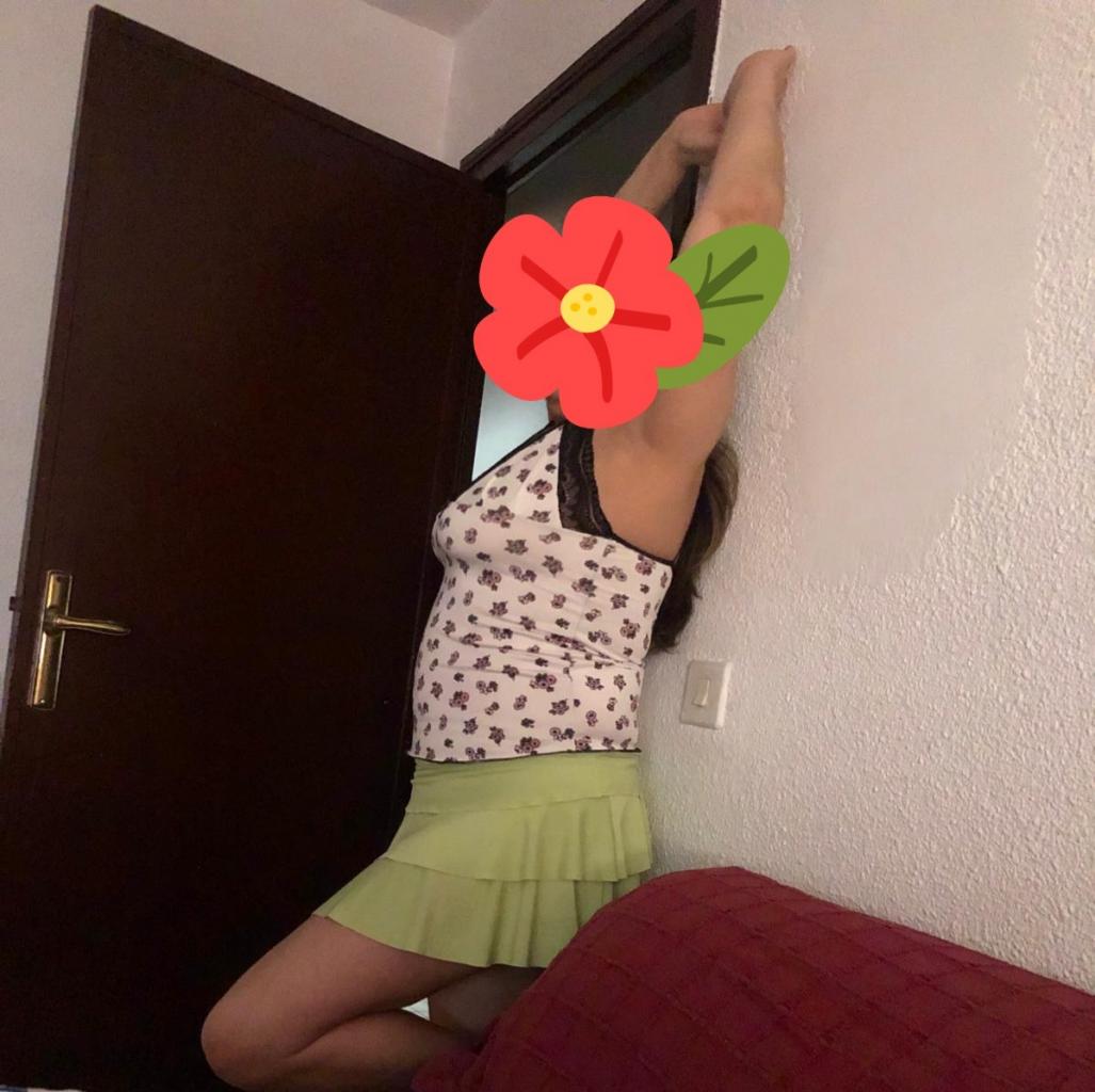 698372645: Chica busca chico en Cáceres