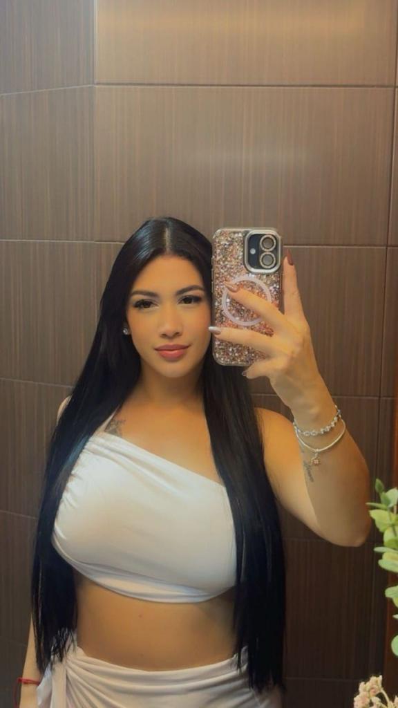 Chica busca chico en La Coruña: Chica busca chico