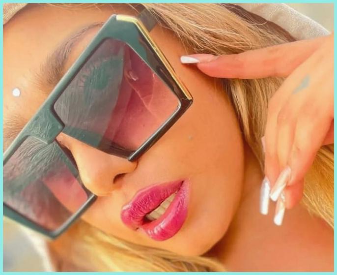 Chica busca chico en Ibiza: 