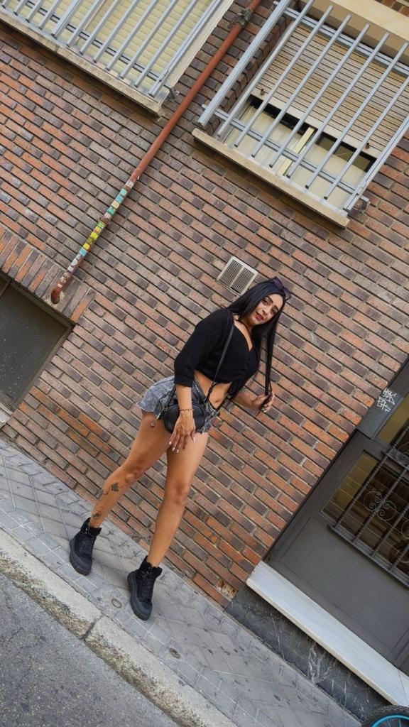 647385160: Transexual en Barcelona