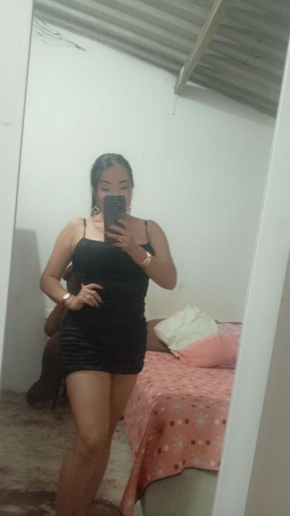 613264595: Chica busca chico en Málaga