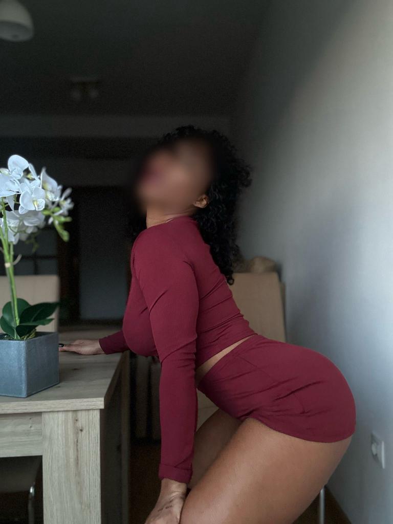 Chica busca chico en Castellón: 