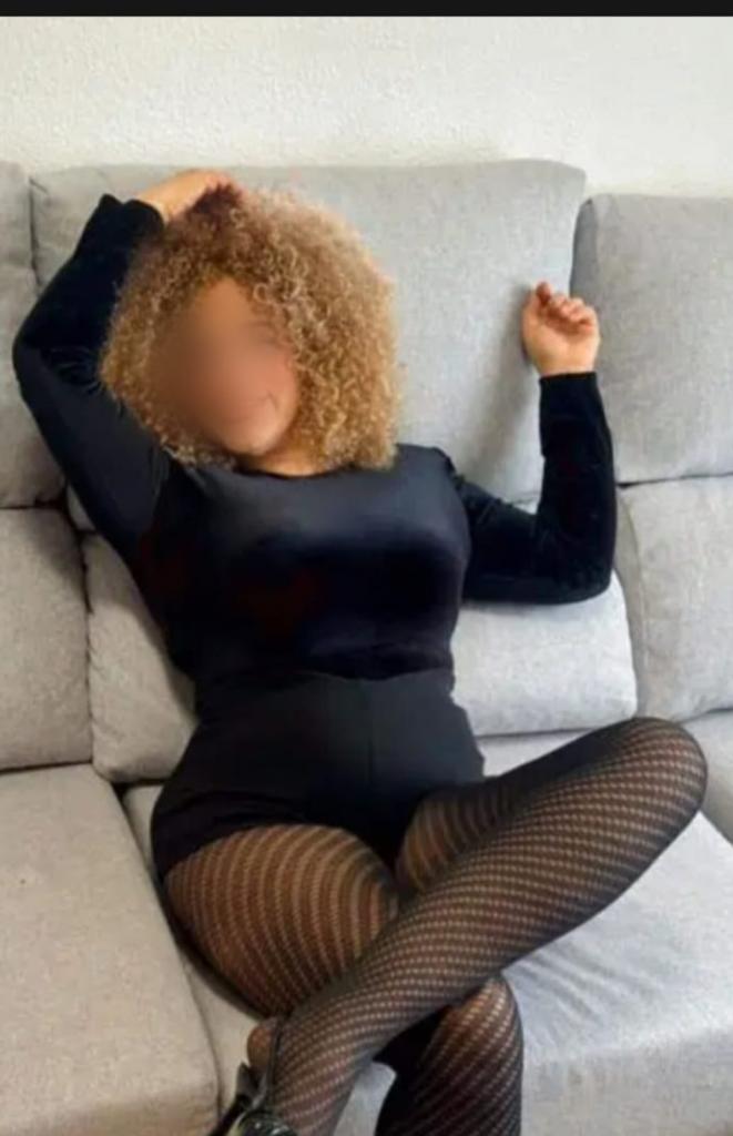637012483: Chica busca chico en Málaga