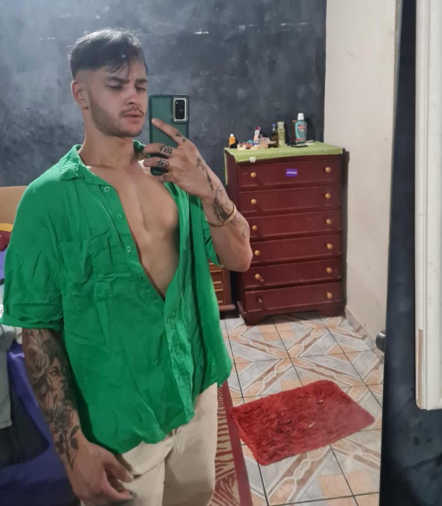 602094971: Chico busca chica en Lugo