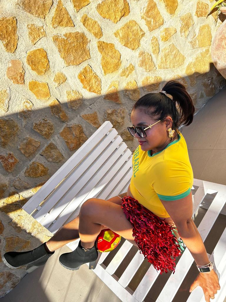 614206342: Chica busca chico en Alicante