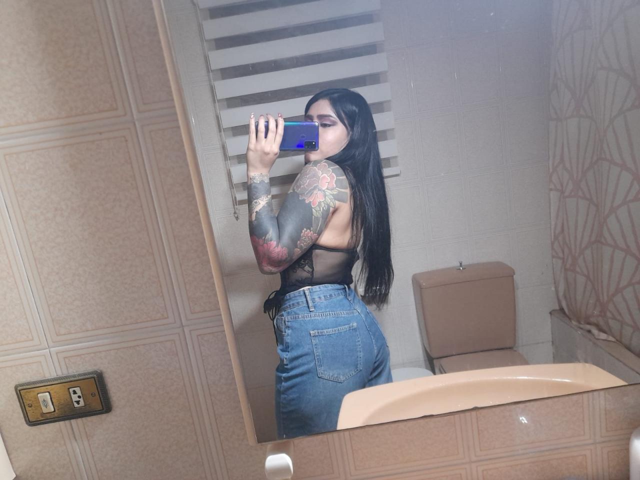 637919886: Chica busca chico en Sevilla