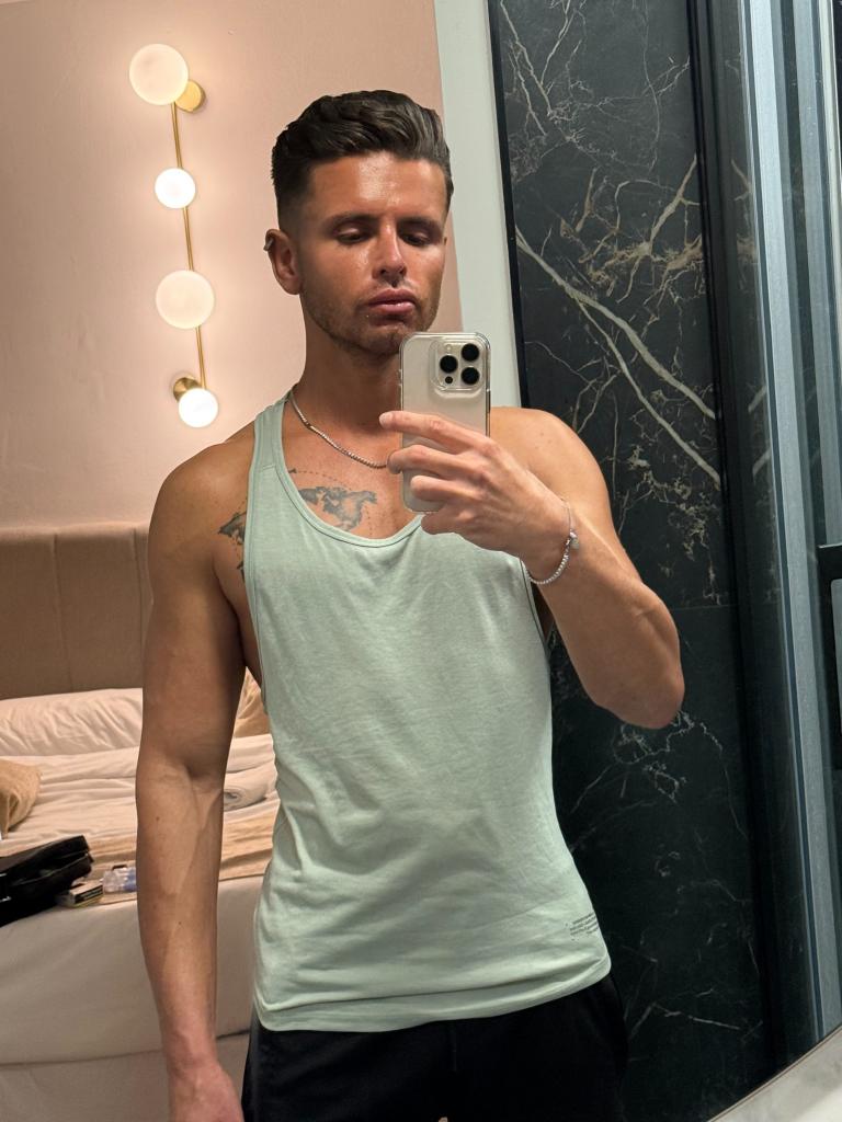 667620982: Chico busca chica en Barcelona