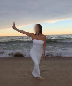 613214949: Chica busca chico en Sevilla