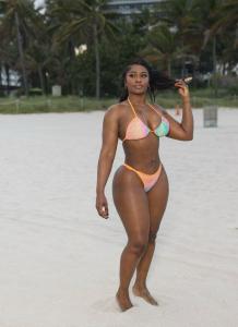 612235352: Chica busca chico en Málaga