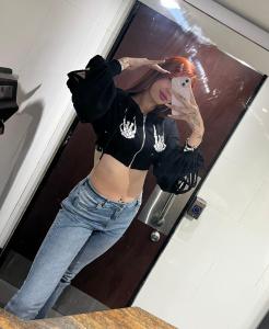 674338585: Chica busca chico en Alicante