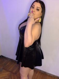 623344845: Travesti en León