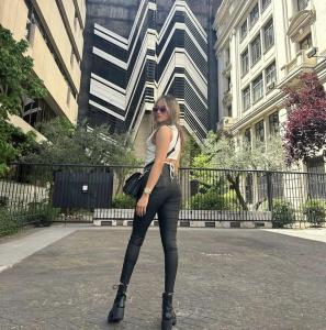 612485172: Chica busca chico en Alicante