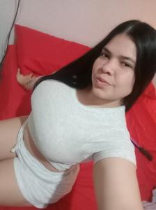 617088229: Chica busca chico en Murcia