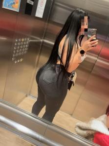 672886635: Chica busca chico en Navarra