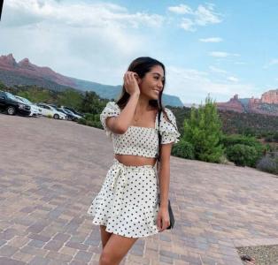 607587350: Chica busca chico en Málaga