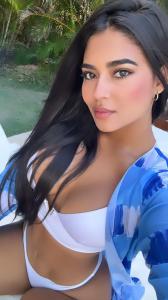 614210813: Chica busca chico en Barcelona