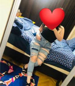 614715510: Chica busca chico en Granada