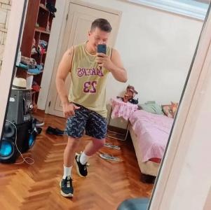 607014554: Chico busca chica en Málaga