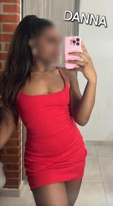 614210813: Chica busca chico en Barcelona