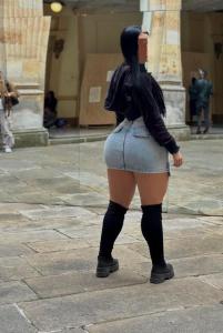 614070258: Chica busca chico en Zaragoza