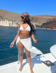 631973869: Chica busca chico en Barcelona