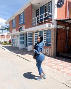 634125140: Chica busca chico en Zaragoza