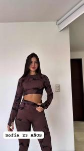 672877469: Chica busca chico en León